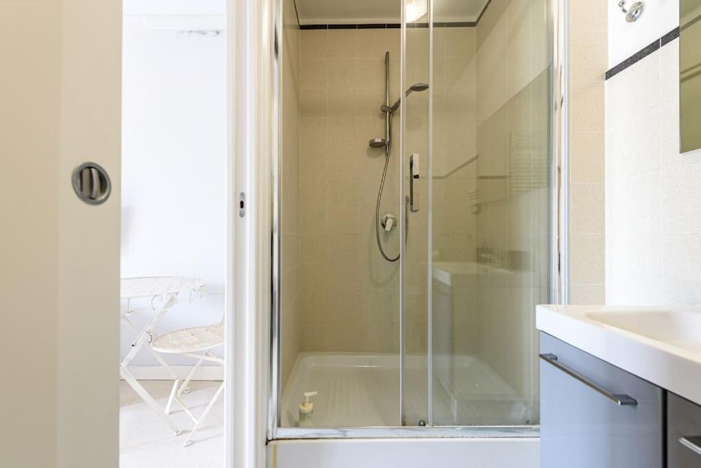 Spacious Comfortable Central And Quiet Naples